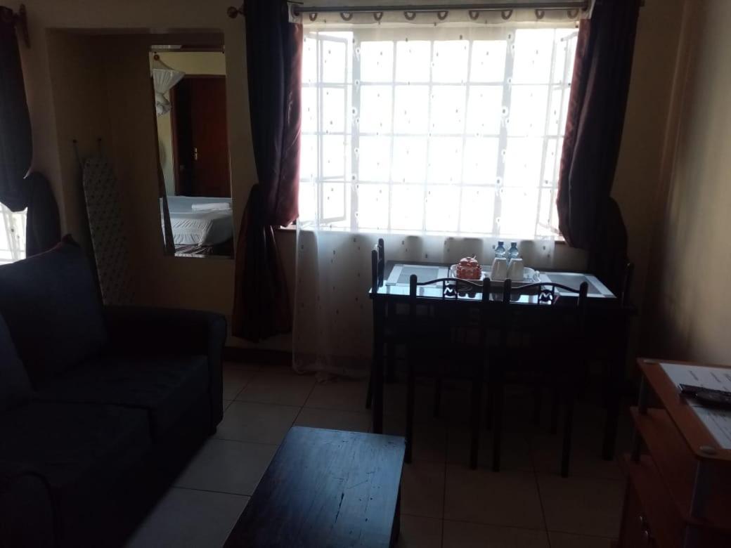 Kim Suites - Mvuli Studio Apartment Nairobi Bagian luar foto