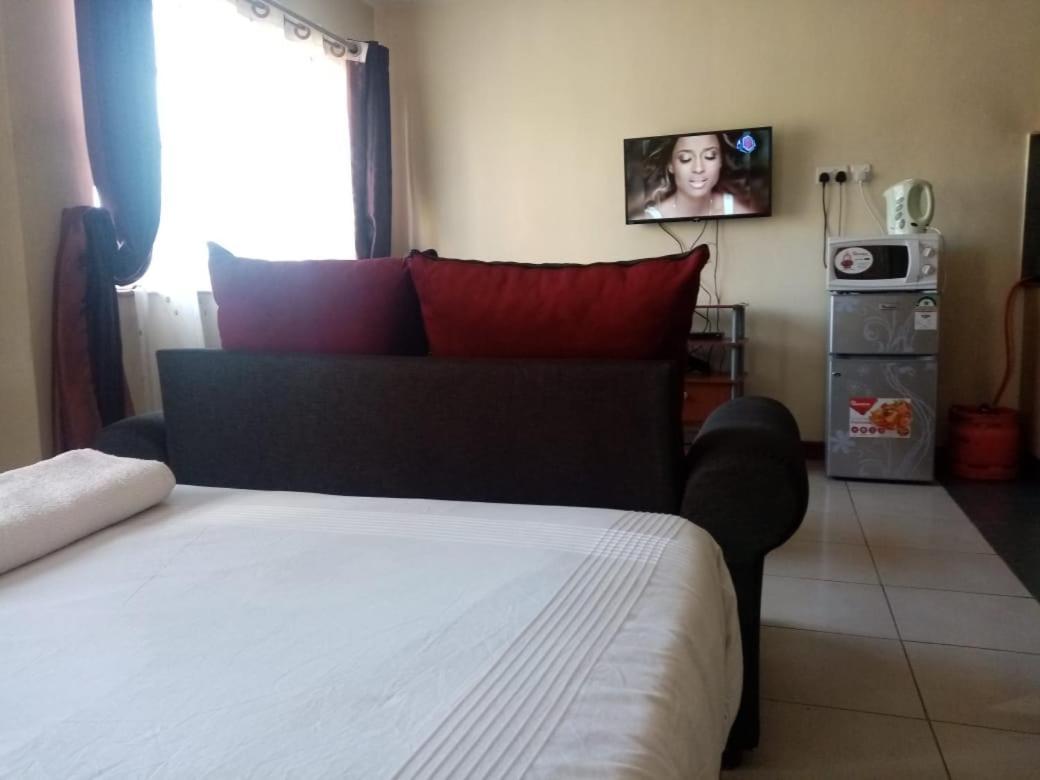 Kim Suites - Mvuli Studio Apartment Nairobi Bagian luar foto